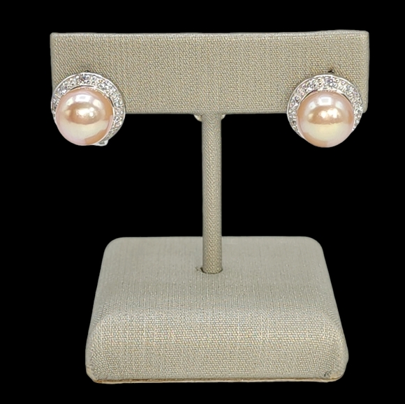 Sterling‎ Silver Button Cultured Lavender Freshwater Pearl Leverback Earrings - Picture 12 of 13